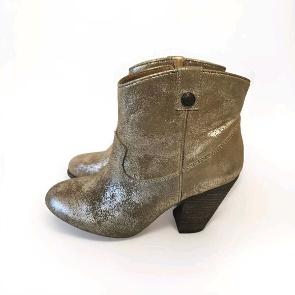 NEW! VINCE CAMUTO Hammerton Golden Rugged Metal Leather Ankle Booties Size 7M - Picture 2 of 10